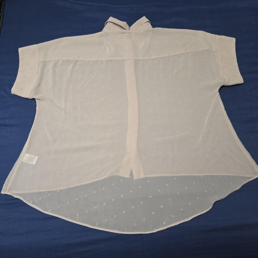 DR2 Blouse Womens Medium Pink Polka Dot Chiffon Button Front Short Sleeve Top - Picture 7 of 8